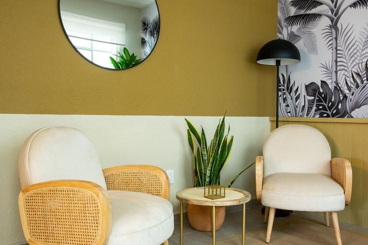 Building Calle Laredo 20 - mr-wmain - 1493237 adresindeki bir dairede modern mobilyalarla zarif bir şekilde tasarlanmış oturma odası Mexico City, Mexico City