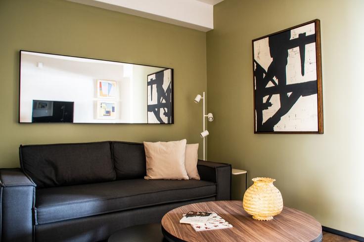 Elegant gestaltetes Wohnzimmer mit moderner Einrichtung in einer Wohnung im Building Tlacotalpan 6 - mr-wmain - 1493298 in Mexico City, Mexico City