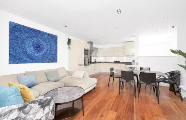 London Borough of Hackney, London에 위치한 Building Bevenden Street - murray-stays-limited - 1515917 유닛의 세련된 인테리어가 돋보이는 거실