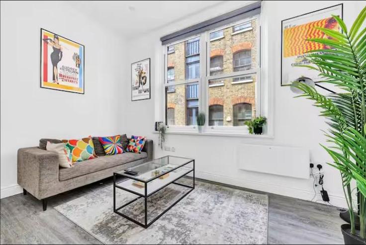 London London Borough of HackneyのBuilding Rivington Street - murray-stays-limited - 1515919のアパートメントにある、モダンな家具を備えたエレガントなデザインのリビングルーム