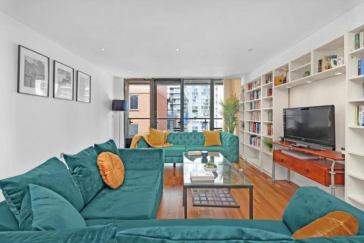 London Borough of Tower Hamlets, London에 위치한 Building Manilla Street - murray-stays-limited - 1515947 유닛의 세련된 인테리어가 돋보이는 거실