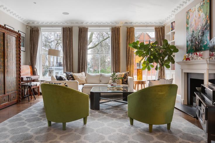 Salle de séjour élégante avec mobilier moderne dans un appartement à Building Ashburn Place - mx-lettings-limited-1 - 1566462 à Royal Borough of Kensington and Chelsea, London Salle de séjour élégante avec mobilier moderne dans un appartement à Building Ashburn Place - mx-lettings-limited-1 - 1566462 à Royal Borough of Kensington and Chelsea, London