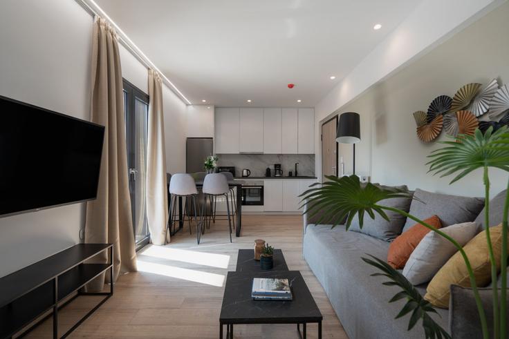 Athens South AthensのBuilding Lagoumitzi - my-greek-vacations - 1340898のアパートメントにある、モダンな家具を備えたエレガントなデザインのリビングルーム