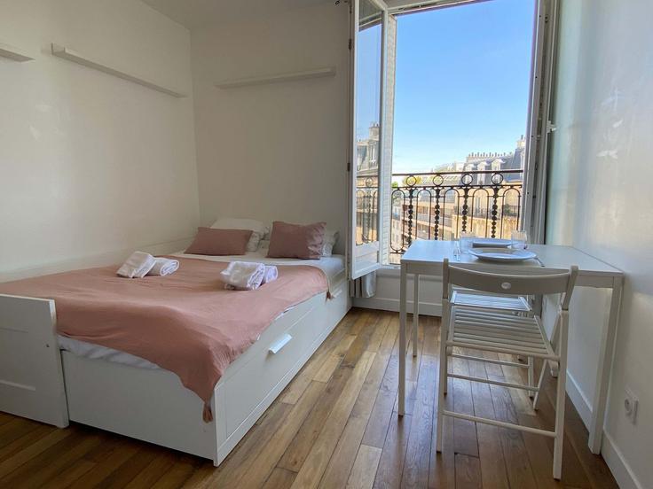 Rue Olivier de Serresにある1件の寝室・家具付きアパート（1365956P、15th arrondissement、Paris）写真 1枚