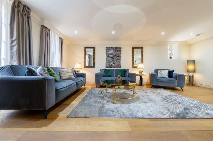 City of Westminster, London에 위치한 Building Shepherd Street - mycityresidence - 1018729 - LON 유닛의 세련된 인테리어가 돋보이는 거실
