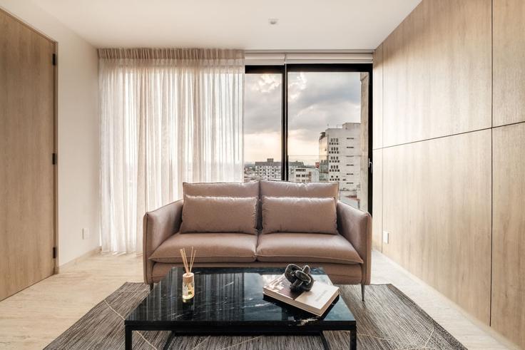 Elegante sala de estar con mobiliario moderno en un apartamento en Building Salamanca - myla-stays - 1356995 en Mexico City, Mexico City Elegante sala de estar con mobiliario moderno en un apartamento en Building Salamanca - myla-stays - 1356995 en Mexico City, Mexico City