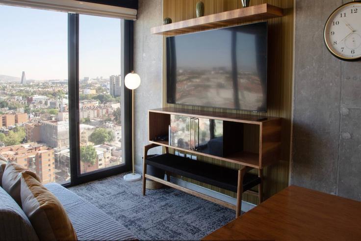 Building Avenida Marina Nacional - myla-stays - 1357000 adresindeki bir dairede modern mobilyalarla zarif bir şekilde tasarlanmış oturma odası Mexico City, Mexico City Building Avenida Marina Nacional - myla-stays - 1357000 adresindeki bir dairede modern mobilyalarla zarif bir şekilde tasarlanmış oturma odası Mexico City, Mexico City