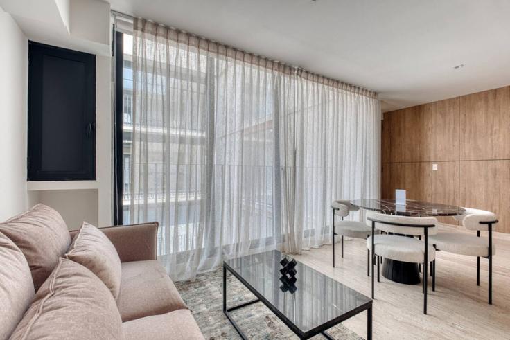 Building Salamanca - myla-stays - 1568778 adresindeki bir dairede modern mobilyalarla zarif bir şekilde tasarlanmış oturma odası Mexico City, Mexico City Building Salamanca - myla-stays - 1568778 adresindeki bir dairede modern mobilyalarla zarif bir şekilde tasarlanmış oturma odası Mexico City, Mexico City