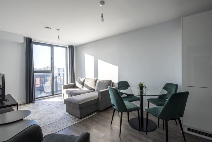 Building Bradford Street - mypropertyhost - 1270092 - LON adresindeki bir dairede modern mobilyalarla zarif bir şekilde tasarlanmış oturma odası Birmingham District, Birmingham