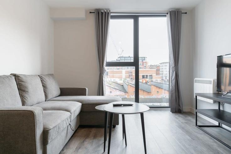 Building Bradford Street - mypropertyhost - 1270094 - LON adresindeki bir dairede modern mobilyalarla zarif bir şekilde tasarlanmış oturma odası Birmingham District, Birmingham