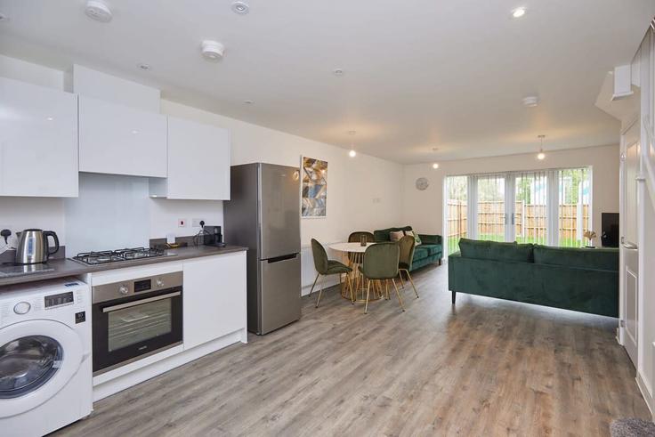 Derby, Derby에 위치한 Building Saxelbye Avenue - mypropertyhost - 1270077 - LON 아파트의 세련된 인테리어가 돋보이는 거실 Derby, Derby에 위치한 Building Saxelbye Avenue - mypropertyhost - 1270077 - LON 아파트의 세련된 인테리어가 돋보이는 거실