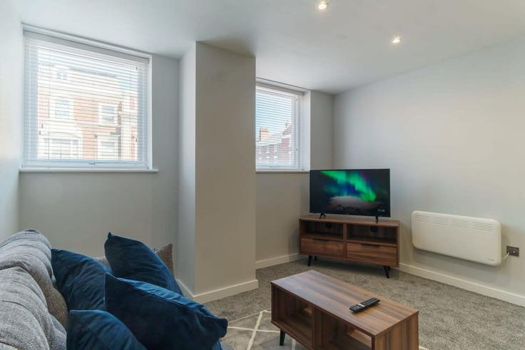 Salle de séjour élégante avec mobilier moderne dans un appartement à Building Upper Parliament Street - mypropertyhost - 1270205 - LON à Liverpool, Liverpool Salle de séjour élégante avec mobilier moderne dans un appartement à Building Upper Parliament Street - mypropertyhost - 1270205 - LON à Liverpool, Liverpool