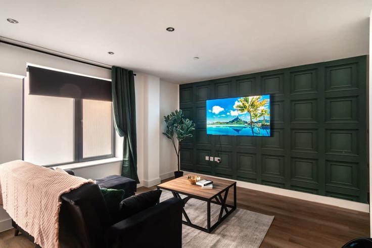 Trafford, Manchester에 위치한 Building Talbot Road - mypropertyhost - 1270292 - LON 아파트의 세련된 인테리어가 돋보이는 거실 Trafford, Manchester에 위치한 Building Talbot Road - mypropertyhost - 1270292 - LON 아파트의 세련된 인테리어가 돋보이는 거실