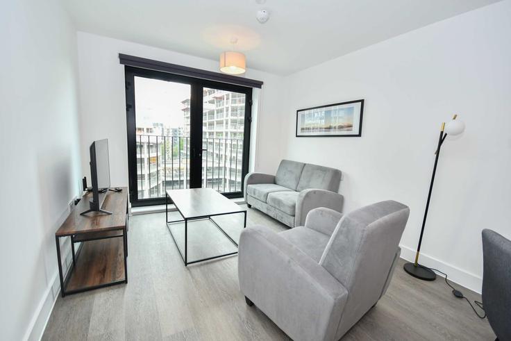 Salle de séjour élégante avec mobilier moderne dans un appartement à Building Naylor Street - mypropertyhost - 1270700 - LON à Liverpool, Liverpool