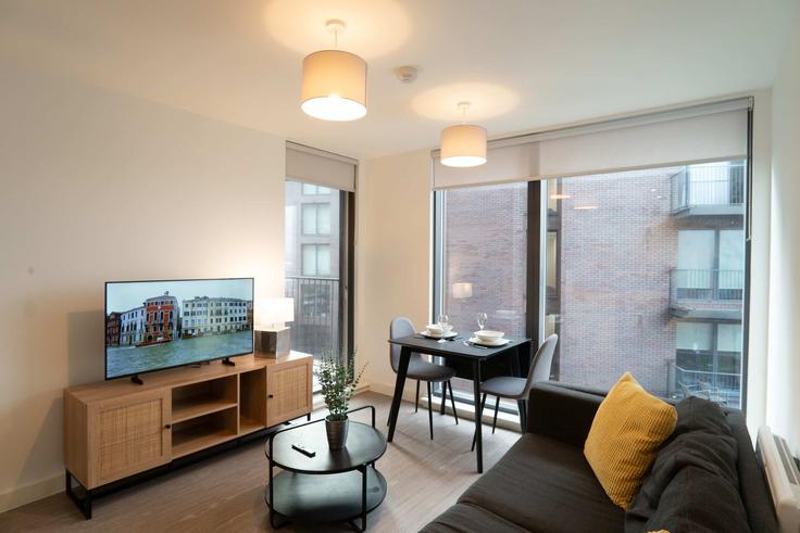 Building Oldfield Road - mypropertyhost - 1470139 adresindeki bir dairede modern mobilyalarla zarif bir şekilde tasarlanmış oturma odası City of Salford, Salford