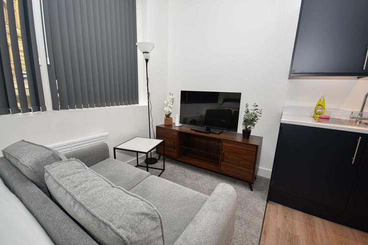 Building Well Street - mypropertyhost - 1605293 adresindeki bir dairede modern mobilyalarla zarif bir şekilde tasarlanmış oturma odası City of Bradford, Bradford