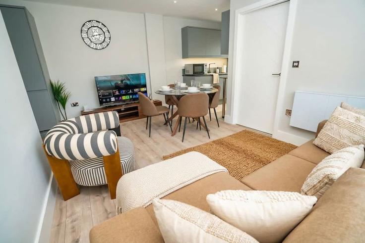Building Jarrom Street - mypropertyhost - 1505811 adresindeki bir dairede modern mobilyalarla zarif bir şekilde tasarlanmış oturma odası Leicester, Leicester