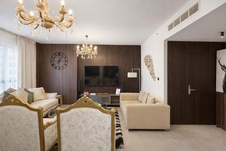 Dubai Marina, Dubai에 위치한 Building Tariaq Bedon Esm - naseem - 1383975 유닛의 세련된 인테리어가 돋보이는 거실