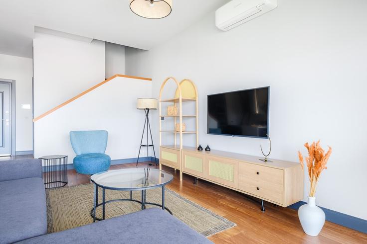 Beyoğlu, İstanbul에 위치한 Building Ahmet Efendi Cami Sokak - new-inn - 1352686 아파트의 세련된 인테리어가 돋보이는 거실