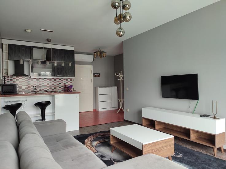 Ümraniye, İstanbul에 위치한 Building Kesikkaya Caddesi - new-inn - 1352649 아파트의 세련된 인테리어가 돋보이는 거실 Ümraniye, İstanbul에 위치한 Building Kesikkaya Caddesi - new-inn - 1352649 아파트의 세련된 인테리어가 돋보이는 거실