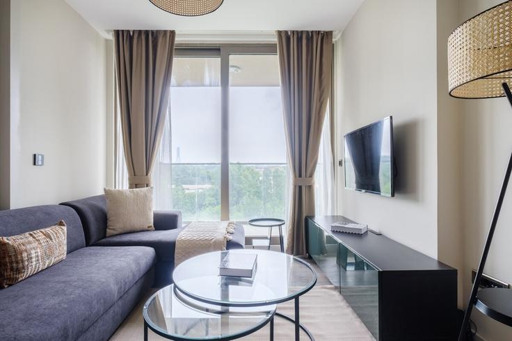 Sarıyer, İstanbul 소재 Building Sabır Sokak - new-inn - 1352681 유닛에 마련된, 현대적인 가구로 꾸며진 우아한 디자인의 거실