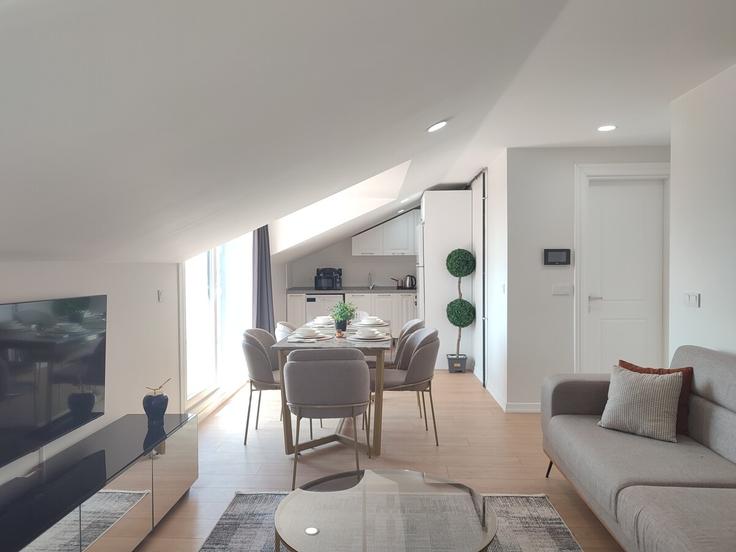 Building Yasemin Sokak - new-inn - 1352639 adresindeki bir dairede modern mobilyalarla zarif bir şekilde tasarlanmış oturma odası Beşiktaş, İstanbul