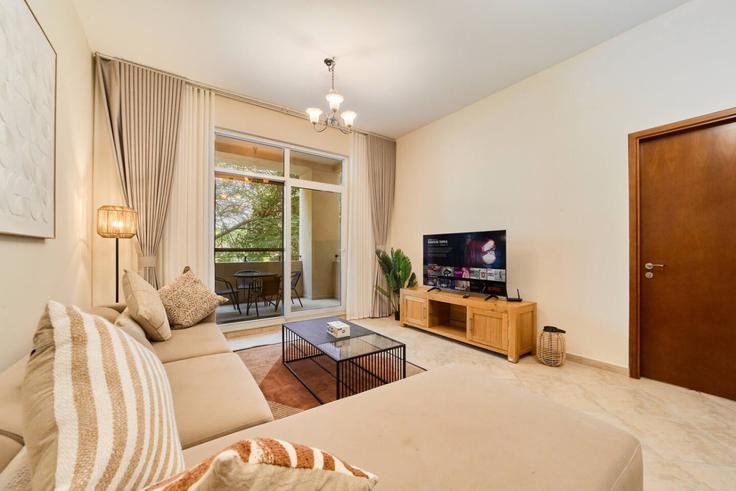 Motor City, Dubai에 위치한 Building Tariaq Bedon Esm - nexusliving - 1340542 아파트의 세련된 인테리어가 돋보이는 거실