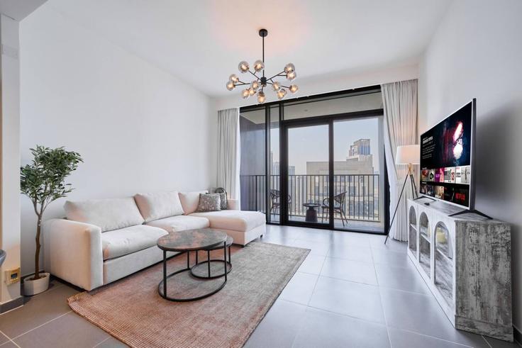 Salle de séjour élégante avec mobilier moderne dans un appartement à Building Tariaq Bedon Esm - nexusliving - 1643579 à Ras Al Khor, Dubai Salle de séjour élégante avec mobilier moderne dans un appartement à Building Tariaq Bedon Esm - nexusliving - 1643579 à Ras Al Khor, Dubai
