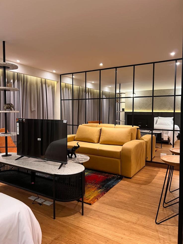 Building Carrera 1 - nok - 1289585 - COL adresindeki bir dairede modern mobilyalarla zarif bir şekilde tasarlanmış oturma odası La Candelaria, Bogotá Building Carrera 1 - nok - 1289585 - COL adresindeki bir dairede modern mobilyalarla zarif bir şekilde tasarlanmış oturma odası La Candelaria, Bogotá