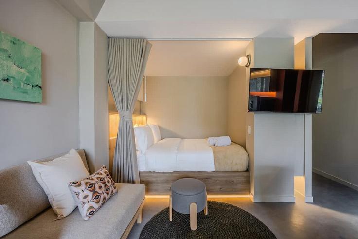 Bogotá ChapineroのBuilding Calle 84A - nok - 1406976のアパートメントにある、モダンな家具を備えたエレガントなデザインのリビングルーム