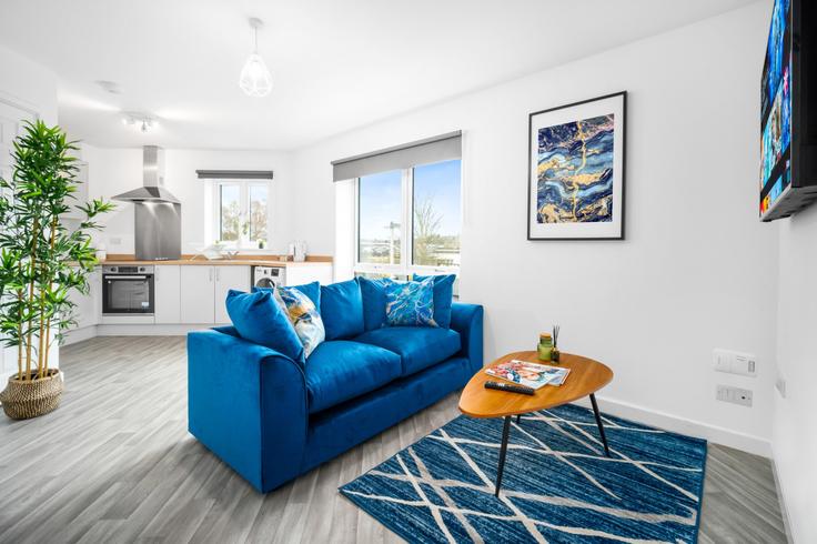 Elegante sala de estar con mobiliario moderno en un apartamento en Building Chester Road - nuvo-hotel-group-ltd - 1537855 en Sandwell District, Cradley Heath Elegante sala de estar con mobiliario moderno en un apartamento en Building Chester Road - nuvo-hotel-group-ltd - 1537855 en Sandwell District, Cradley Heath