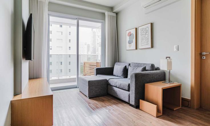 Elegant gestaltetes Wohnzimmer mit moderner Einrichtung in einer Wohnung im Building Rua Gomes de Carvalho - oasis - 1024763 - SAO in Vila Olímpia, São Paulo