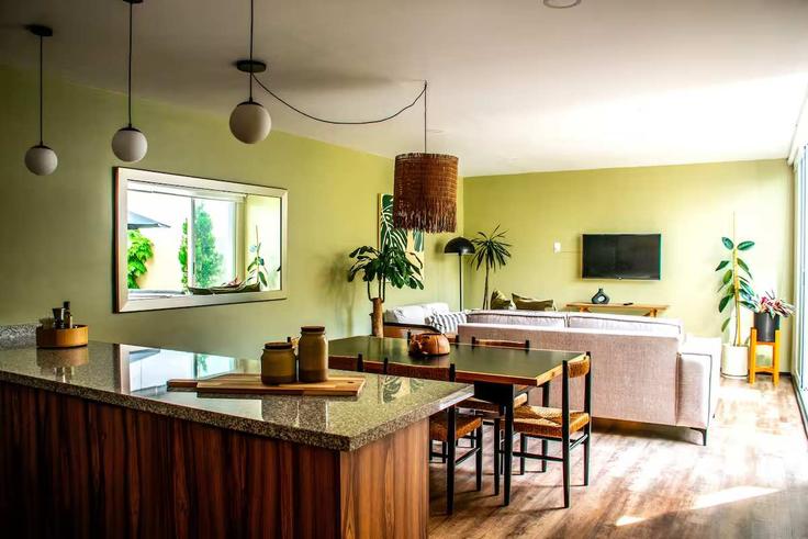 Elegante sala de estar con mobiliario moderno en un apartamento en Building Tlacotalpan - oasis - 1378807 en Mexico City, Mexico City