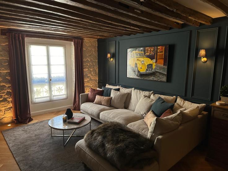 Elegante sala de estar con mobiliario moderno en un apartamento en Building Rue Vieille du Temple - oasis - 1533545 en 3rd arrondissement, Paris Elegante sala de estar con mobiliario moderno en un apartamento en Building Rue Vieille du Temple - oasis - 1533545 en 3rd arrondissement, Paris