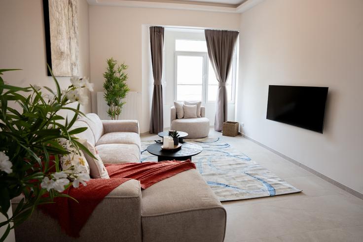 Salle de séjour élégante avec mobilier moderne dans un appartement à Building Lange Herentalsestraat - one-lux-stay - 1606920 à Antwerp, Antwerp Salle de séjour élégante avec mobilier moderne dans un appartement à Building Lange Herentalsestraat - one-lux-stay - 1606920 à Antwerp, Antwerp