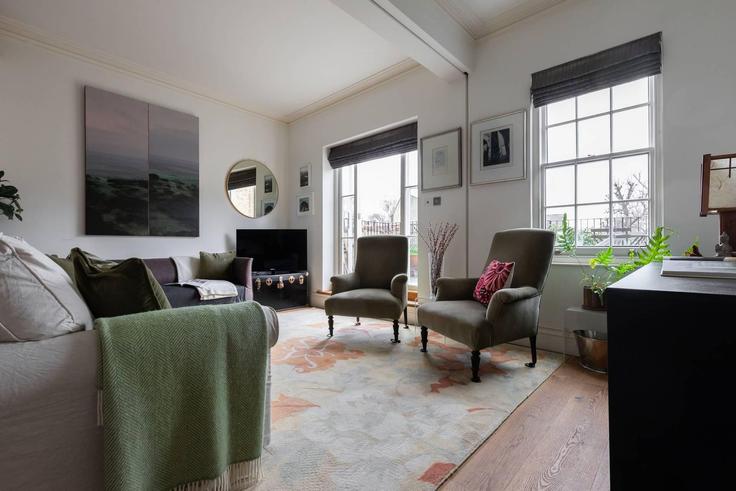 St. Ann's Roadにある2件の寝室・家具付きアパート（1015097P、Royal Borough of Kensington and Chelsea、London）写真 1枚