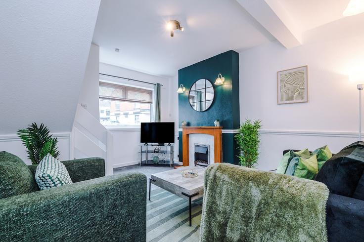 Elegant gestaltetes Wohnzimmer mit moderner Einrichtung in einer Wohnung im Building Oxford Street - our-home-short-stays - 1648096 in Warrington, Warrington Elegant gestaltetes Wohnzimmer mit moderner Einrichtung in einer Wohnung im Building Oxford Street - our-home-short-stays - 1648096 in Warrington, Warrington