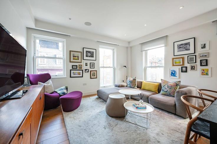 Building James Street - outofoffice - 1031349 adresindeki bir dairede modern mobilyalarla zarif bir şekilde tasarlanmış oturma odası City of Westminster, London