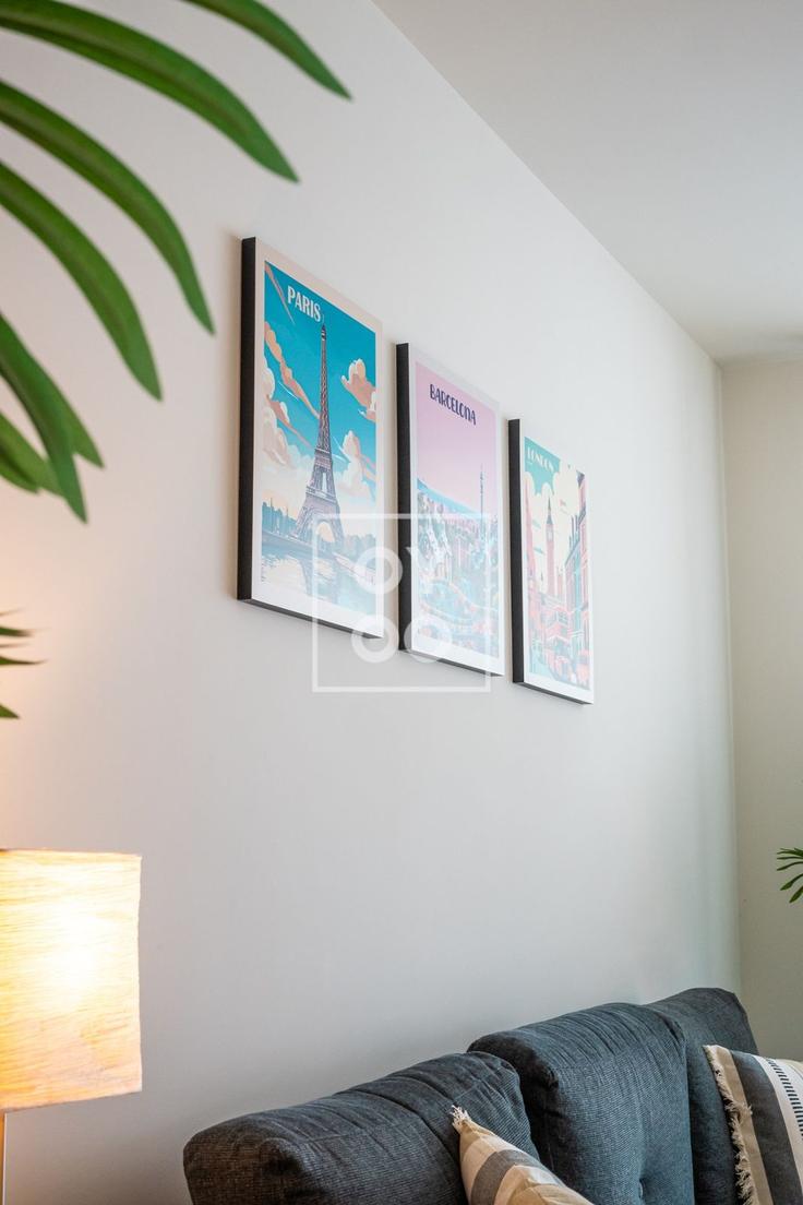 Elegant gestaltetes Wohnzimmer mit moderner Einrichtung in einer Wohnung im Building Calle Antonio Godoy - oyoostays - 1570309 in Pilar de la Horadada, Pilar de la Horadada Elegant gestaltetes Wohnzimmer mit moderner Einrichtung in einer Wohnung im Building Calle Antonio Godoy - oyoostays - 1570309 in Pilar de la Horadada, Pilar de la Horadada