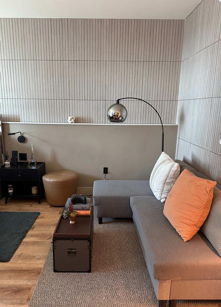 Building Brickell Avenue - palermo-home-rentals-llc - 1328112 adresindeki bir dairede modern mobilyalarla zarif bir şekilde tasarlanmış oturma odası Miami, Miami