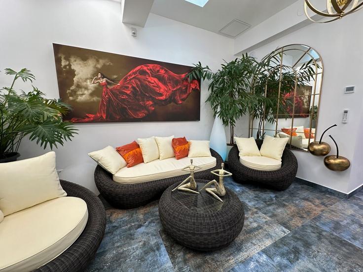 Salle de séjour élégante avec mobilier moderne dans un appartement à Building Puchsbaumgasse - panorama-apartments-vienna - 1241740 - VIE à Vienna, Vienna Salle de séjour élégante avec mobilier moderne dans un appartement à Building Puchsbaumgasse - panorama-apartments-vienna - 1241740 - VIE à Vienna, Vienna