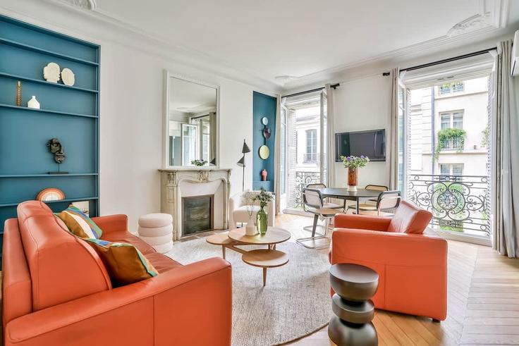 Elegante sala de estar con mobiliario moderno en un apartamento en Building Rue Dauphine - paris-conciergerie - 1353224 en 6th arrondissement, Paris