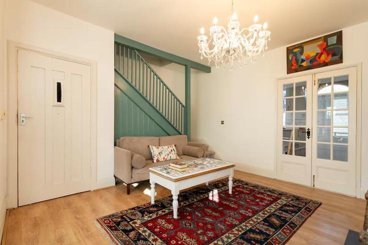 Salle de séjour élégante avec mobilier moderne dans un appartement à Building Holly Avenue - passthekeyss - 1391956 à Nottingham, Nottingham Salle de séjour élégante avec mobilier moderne dans un appartement à Building Holly Avenue - passthekeyss - 1391956 à Nottingham, Nottingham