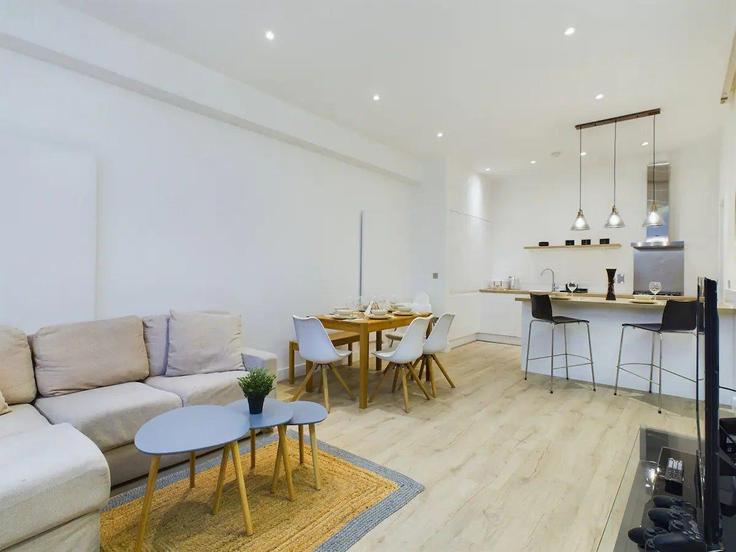 LondonLondon Borough of Tower Hamlets의 Chilton Street(1095001P)에 위치한 4베드룸 풀퍼니시드 아파트 - 사진1