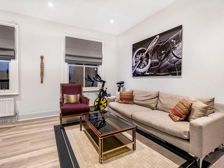 1 apartamento de un dormitorio amueblado en Tadema Road 1060213P , Royal Borough of Kensington and Chelsea, London, foto 1