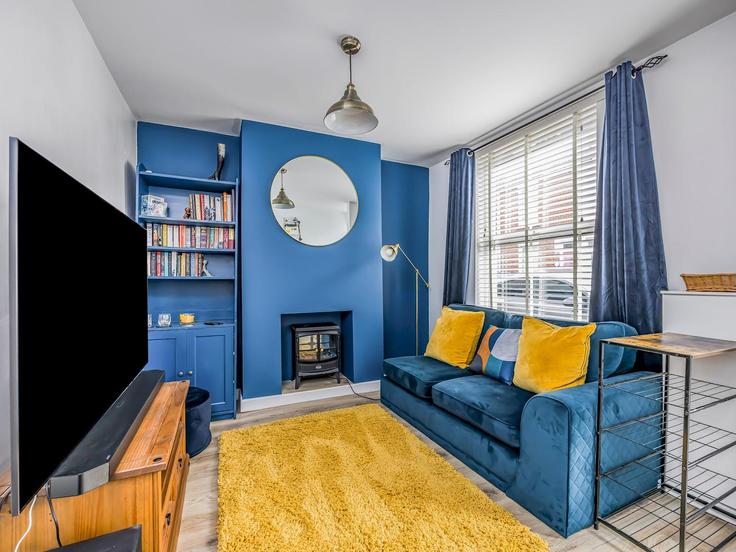 Southsea, Southsea에 위치한 Building Napier Road - passthekeyss - 1227772 - LON 유닛의 세련된 인테리어가 돋보이는 거실