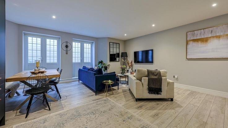Salle de séjour élégante avec mobilier moderne dans un appartement à Building Tooting Bec Gardens - passthekeyss - 1403865 à London Borough of Lambeth, London
