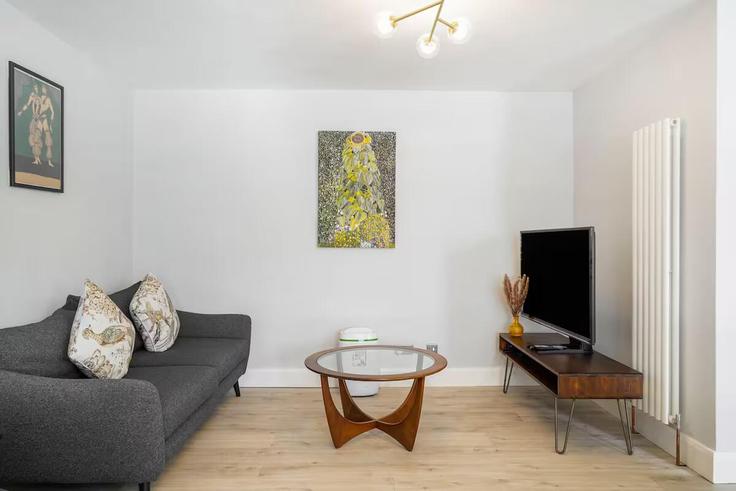 Salle de séjour élégante avec mobilier moderne dans un appartement à Building Agincourt Road - passthekeyss - 1318322 à London Borough of Camden, London Salle de séjour élégante avec mobilier moderne dans un appartement à Building Agincourt Road - passthekeyss - 1318322 à London Borough of Camden, London