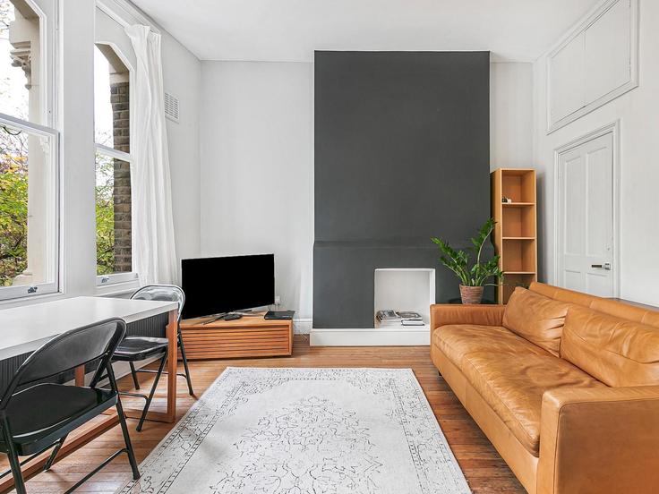 Building Saltoun Road - passthekeyss - 1060233 adresindeki bir dairede modern mobilyalarla zarif bir şekilde tasarlanmış oturma odası London Borough of Lambeth, London Building Saltoun Road - passthekeyss - 1060233 adresindeki bir dairede modern mobilyalarla zarif bir şekilde tasarlanmış oturma odası London Borough of Lambeth, London