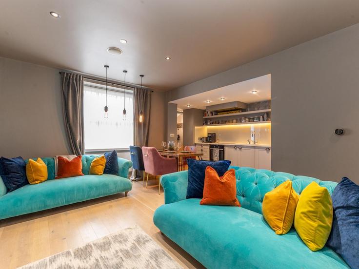 Royal Borough of Kensington and Chelsea, London에 위치한 Building Ladbroke Grove - passthekeyss - 1272072 - LON 유닛의 세련된 인테리어가 돋보이는 거실